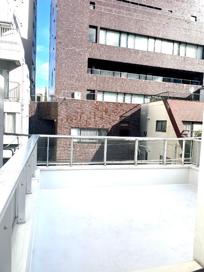 Small Villa Tokyo 渋谷まで2駅10分 青山一丁目駅徒歩3分一軒家ペット歓迎お子様歓迎駐車場あり6人までok Buitenkant foto